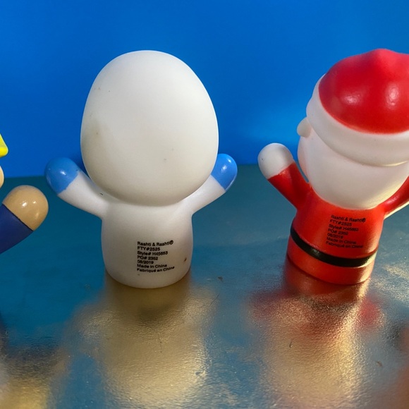 RUDOLPH THE RED NOSED REINDEER 2019 HOLIDAY FINGER PUPPETS 5 - Picture 9 of 11